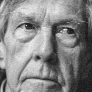 Retrato en blanco y negro de John Cage