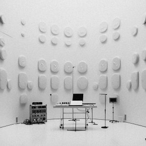 Foto en blanco y negro de estudio de música minimalista