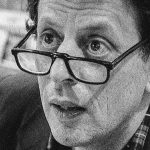 Retrato en blanco y negro de Philip Glass